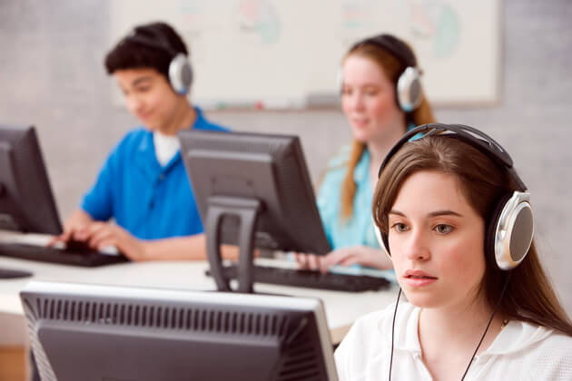 TOEFL iBT Exam Undergoes Exciting Changes: Shorter, Simpler, and More Transparent 1 TOEFL